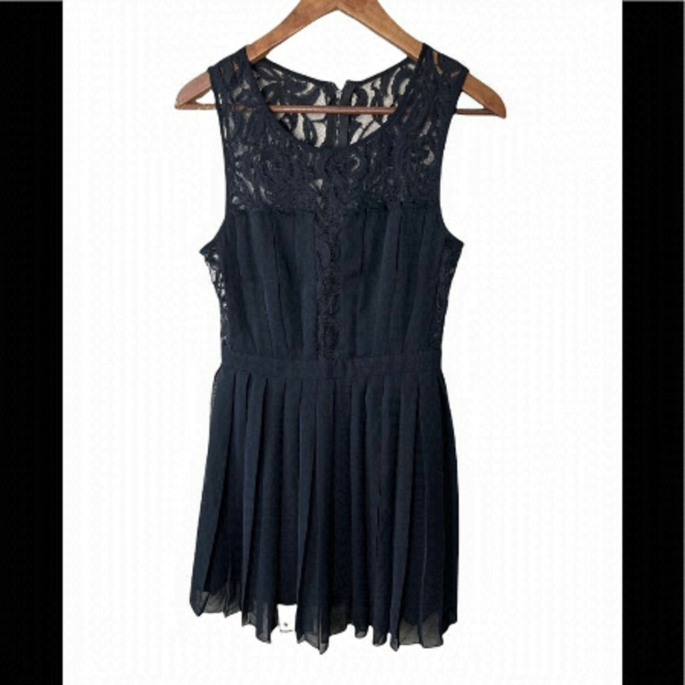 bcbgeneration Black Pleat Release Lace Dress - 4